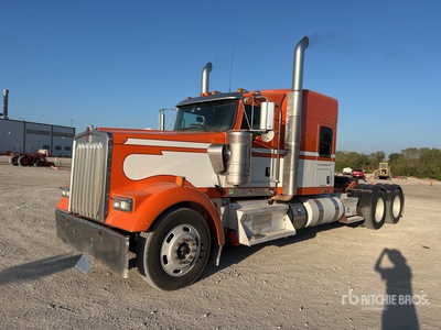 2013 Kenworth W900 6x4 Ciągnik siodłowy T/A z kabiną sypialną