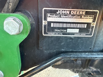 2019 John Deere 2032R Utility Tractor