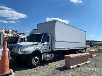 2018 International 4300 Kastenwägen