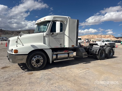 2001 Freightliner ST120 6x4 Tracteur routier