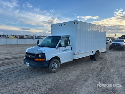 2007 Chevrolet 4x2 Van Truck