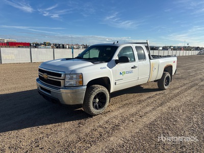 2013 Chevrolet Silverado 2500 LT 4x4 Extended Cab Pickup