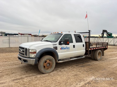 2009 Ford F-550 XLT 4x4 Crew Cab شاحنة مسطحة (Inoperable)