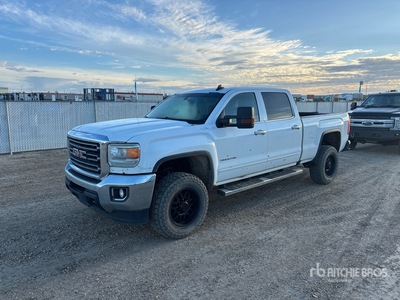2016 GMC Sierra 3500HD 4x4 Crew Cab Pickup