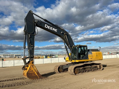 2015 John Deere 350GLC حفارة بجنزير