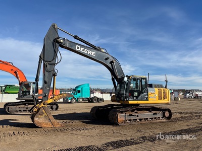 2015 John Deere 290GLC حفارة بجنزير