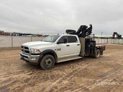 2017 Hiab 077ES-4CLX 2800 kg Knuckle Boom on 2018 Ram 5500 SLT 4x4 Crew Cab Kranwägen