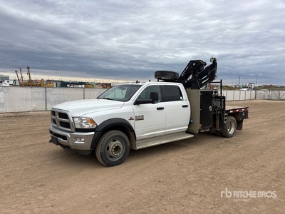 2017 Hiab 077ES-4CLX 2800 kg Knuckle Boom on 2018 Ram 5500 SLT 4x4 Crew Cab شاحنة رافعة