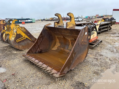 Brandt 72 in Q/C Cleanup Łyżka do koparki - Fits John Deere 350G