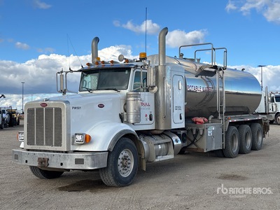 2013 Peterbilt 367 8x6 Sleeper Tanker Truck