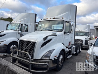 Volvo 2021 VNL 300 6x4 T/A Day Cab — occasion