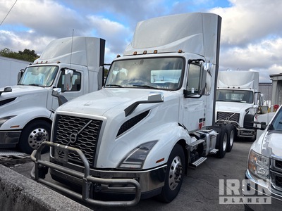 2021 Volvo VNL 300 6x4 T/A Day Cab Truck Tractor