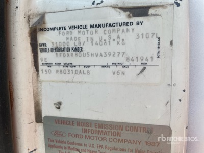 1987 Ford L8000 Silage Truck
