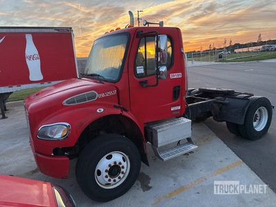 2005 Freightliner M2 4x2 Cabeza Tractora Cabina Corta