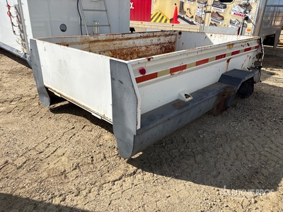 Truck box dump