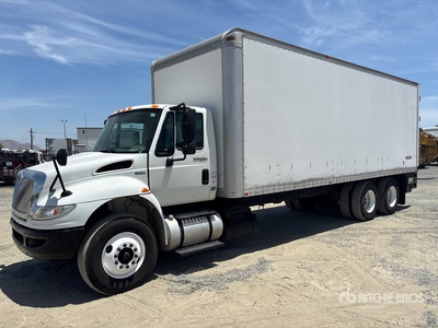 2011 International 4300 6x4 Van Truck