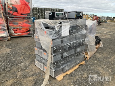 Pallet Of Siemens M50/M52/M60 Traffic Signal Controllers