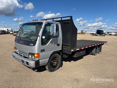 2001 GMC W5500 4x2 Flatbed Truck