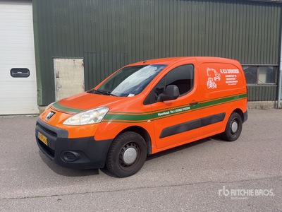 2011 Peugeot Partner Cargo Van