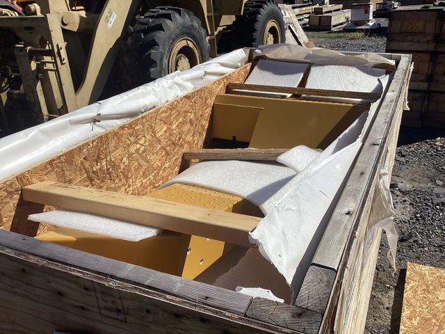(2) Cat 2785660 Vehicular Fenders