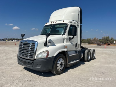 2016 Freightliner Cascadia 125 6x4 Day Cab Truck Tractor