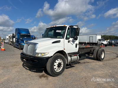 2007 International 4300 4x2 Kabina i podwozie