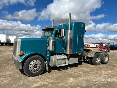 2002 Peterbilt 3- Achs Sattelzugmaschine mit Schlafkabine