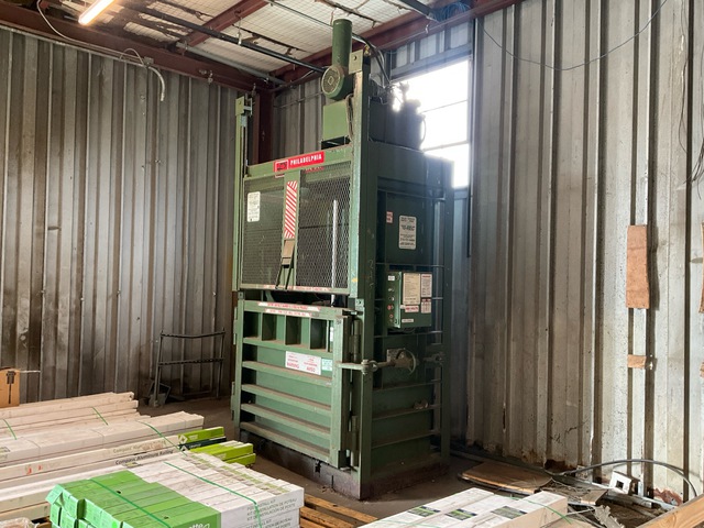 1987 Philadelphia 3400 HD Industrial Vertical Baler 1987 Philadelphia 3400 HD Industrial Vertical Baler