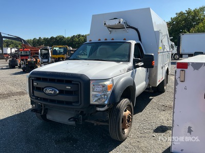 2015 Ford F-550 XL 4x2 Utility Truck (Inoperable)