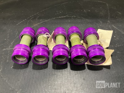 (5) Boeing 7-211642019-5 Fuel Line Connectors