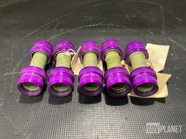 (5) Boeing 7-211642019-5 Fuel Line Connectors