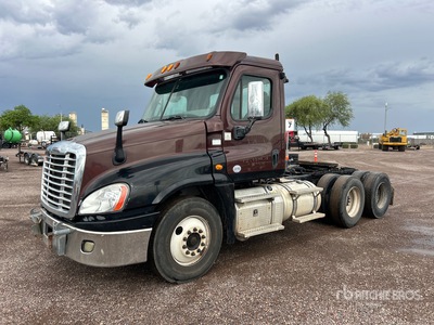 2013 Freightliner Cascadia 125 6x4 Tracteur routier