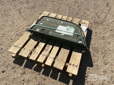 (2) HMMWV Humvee 6023383 Hard Half Doors