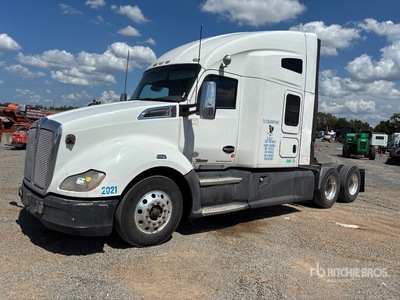 2018 Kenworth T680 6x4 Cabeza Tractora Cabina Dormitorio