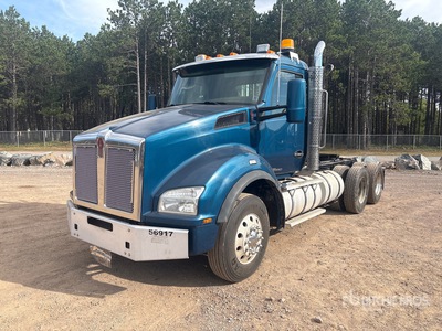 2017 Kenworth T880 6x4 T/A Dagcabine Trekker