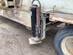 Carrier with Stabilizer Jacks