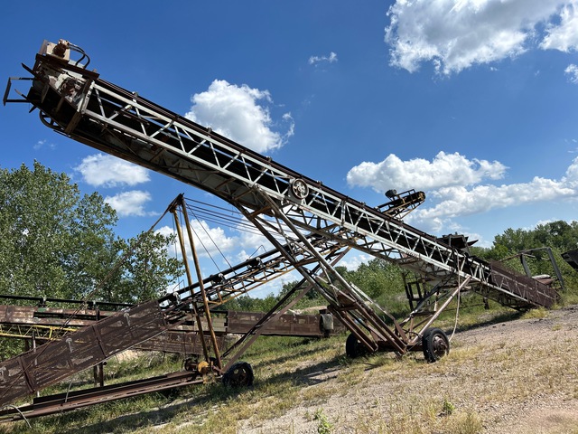 24 in x 68 ft Portable Transfer Conveyor 24 in x 68 ft Portable Transfer Conveyor