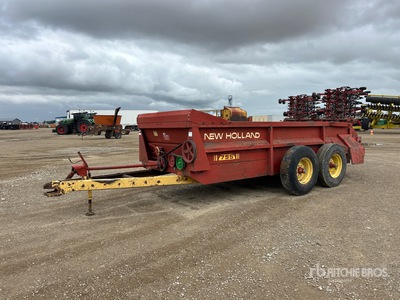 New Holland 795 Dry Spinner Manure Spreader