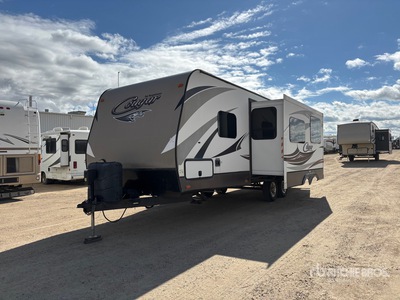 2015 Keystone Cougar 26RBPR 26 ft T/A Travel Trailer