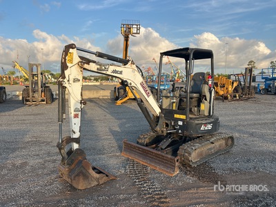 2021 Bobcat E26 を見 Mini Excavator