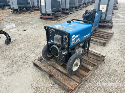 2015 Miller 185 DX 175 A Mobile Multi-Process Engine Driven Welder