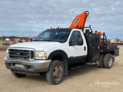 Hiab 650A 7720 lb Knuckle Boom on 2003 Ford F-450SD 4x4 Camion à flèche