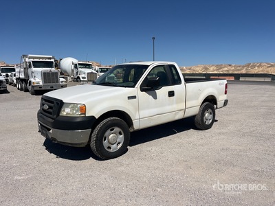 2007 Ford F-150 XL 4x4 Pickup