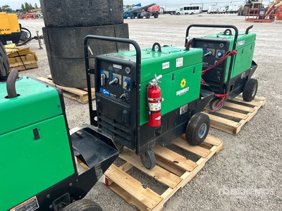 2014 Miller Bobcat 250 250 A Mobile Multi-Process を見 Welder - Fueled