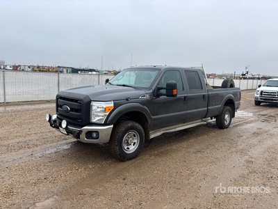 2016 Ford F-350 XLT 4x4 Crew Cab Pickup