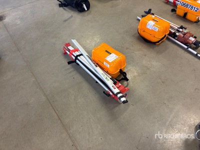 2023 Northwest NSLP500B Transit Level Divers - Équipements Laser et GPS