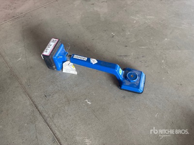 2021 Bon Tool 24612 Adjustable Carpet Knee Kicker