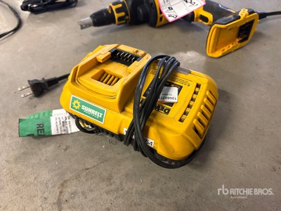 2022 Dewalt DCB118 Charger Różne