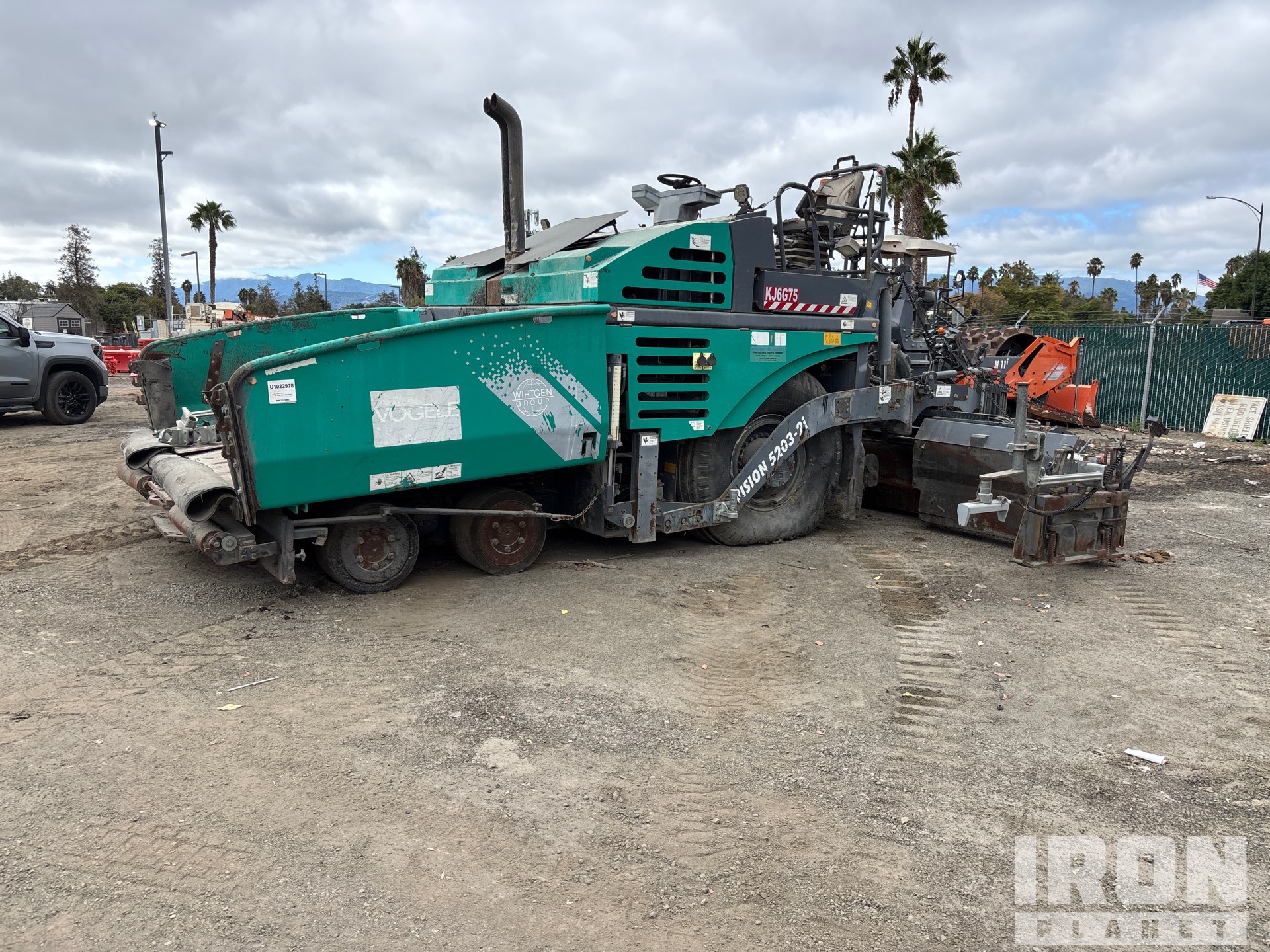 2012 Vogele VISION 5203-2I Wheel Asphalt Paver