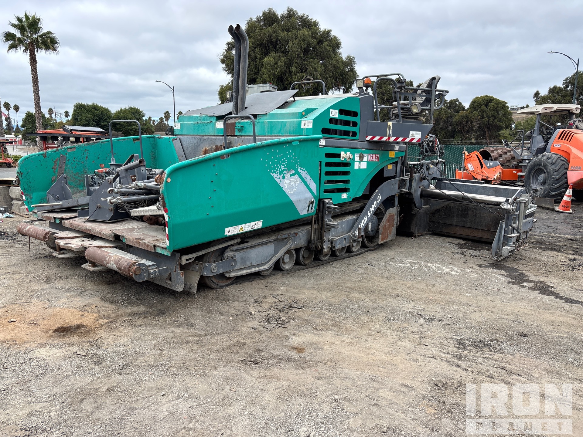 2013 Vogele Vision 52002i Track Asphalt Paver